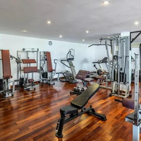 Luxurious Penthouse In Ventura Del Mar Puerto Banus Διαμέρισμα *